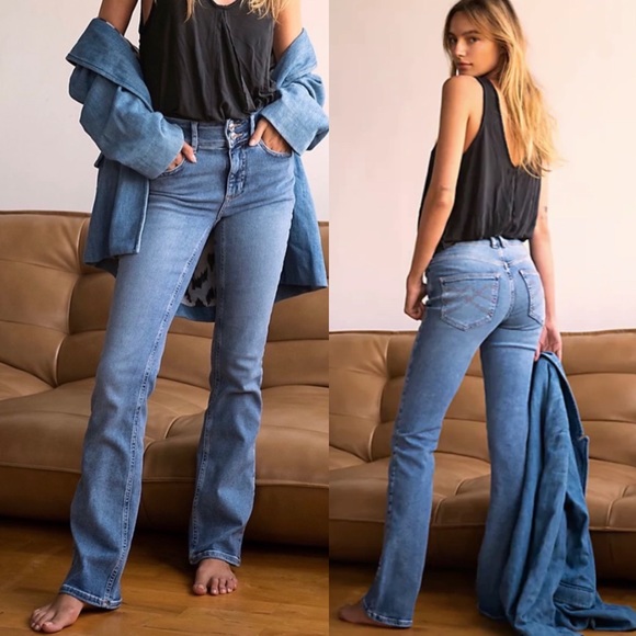 Free People Denim - Free People Straight leg high rise SHAYLA BOOTCUT JEANS IN SIERRA , 26